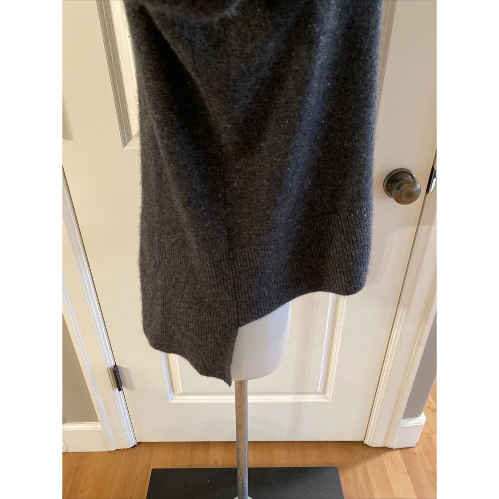 Saks Fifth Avenue Gray Hi-Low 100% Cashmere Turtleneck Sweater‎ Size XS - Picture 5 of 12
